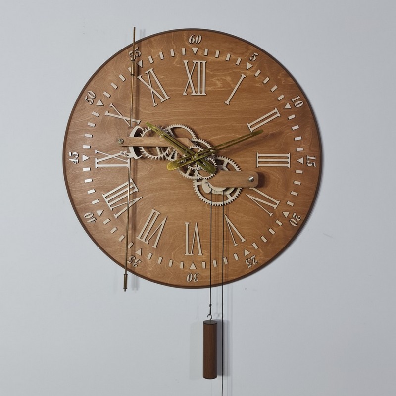 ساعت دیواری چوبی مکانیکی چرخ دنده ای